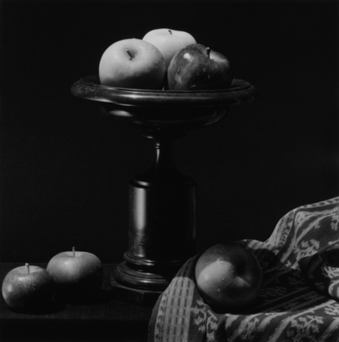 1775 Apples and Urn 1987