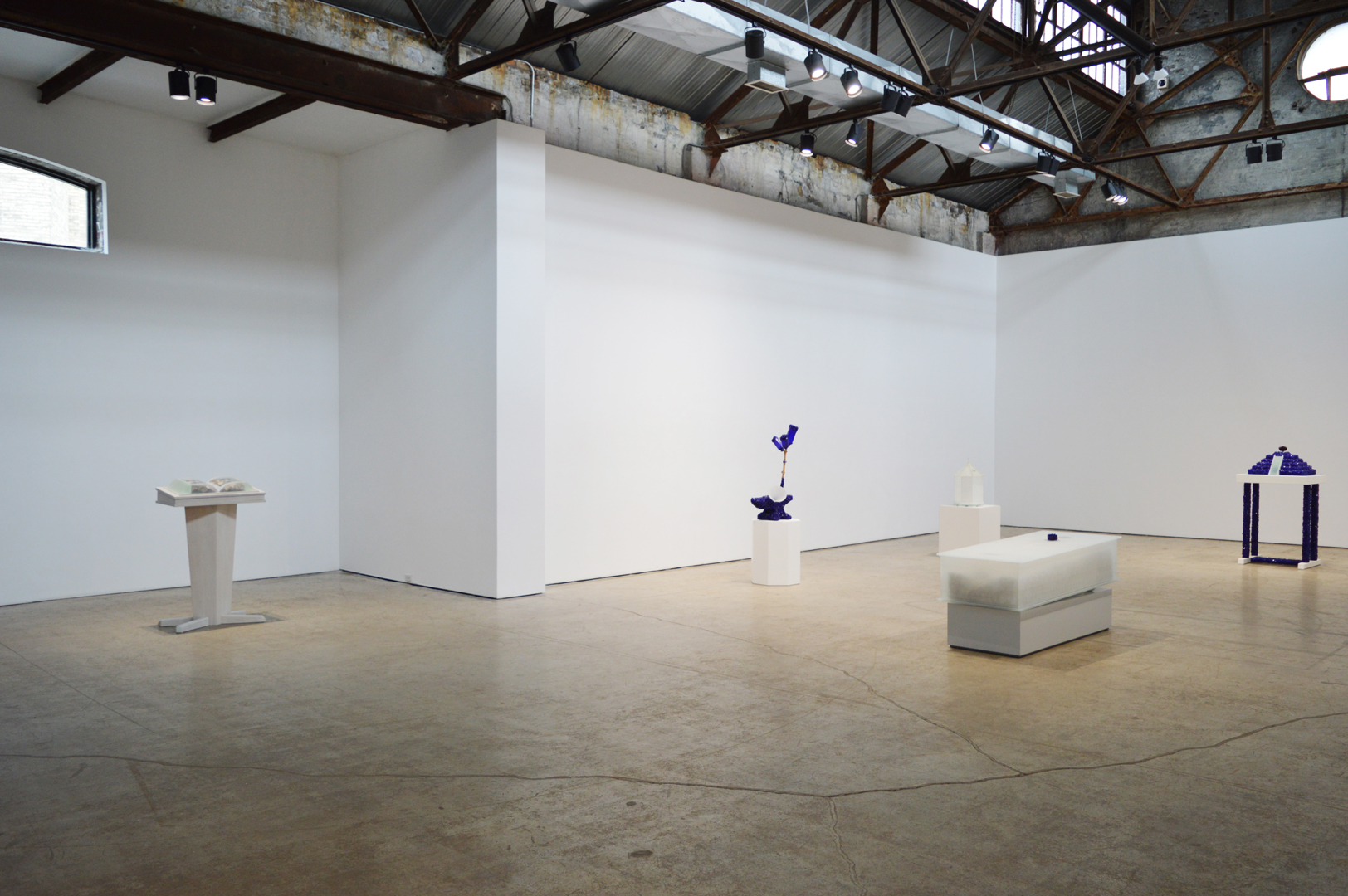 Installation View 1 Suspend 2019