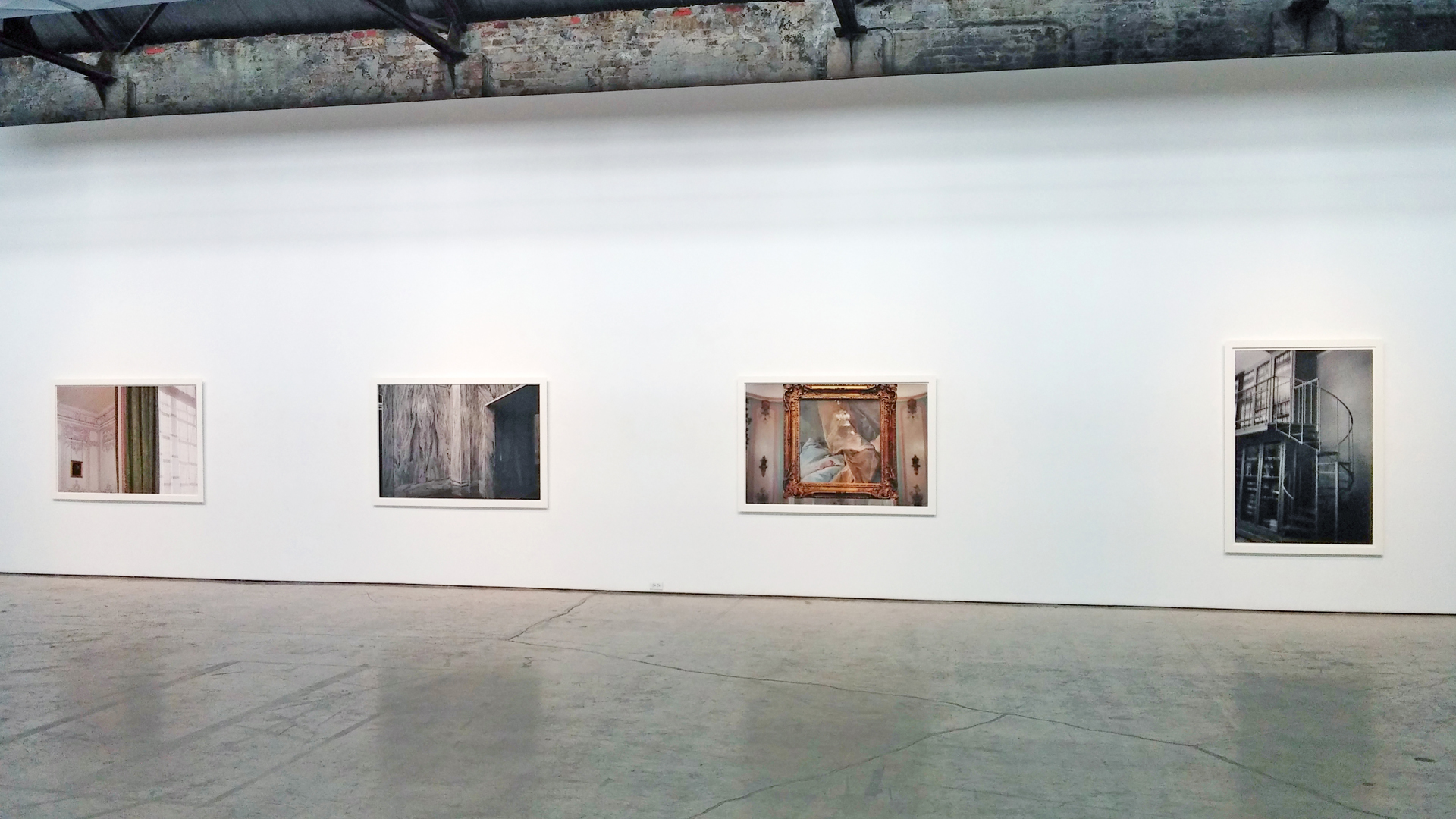 Installation View 2 Grauerholz 2014